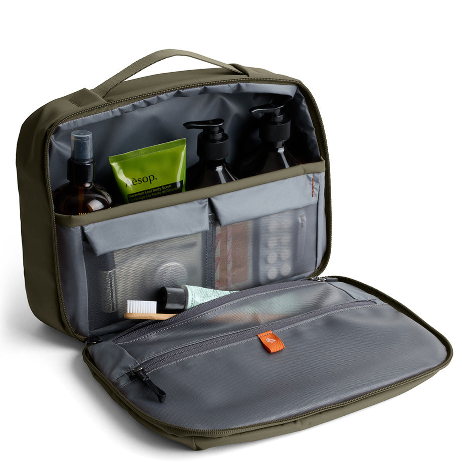 Bellroy Hanging Toiletry Bag Plus