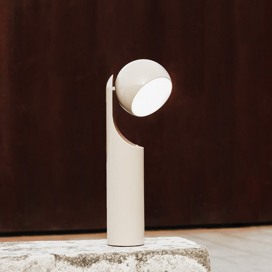 Mono Portable Reading Lamp