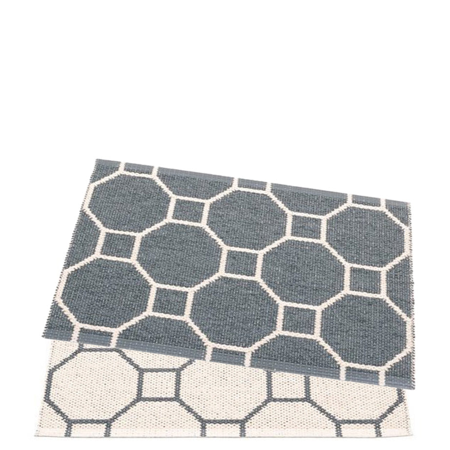 Pappelina Rugs | Rakel