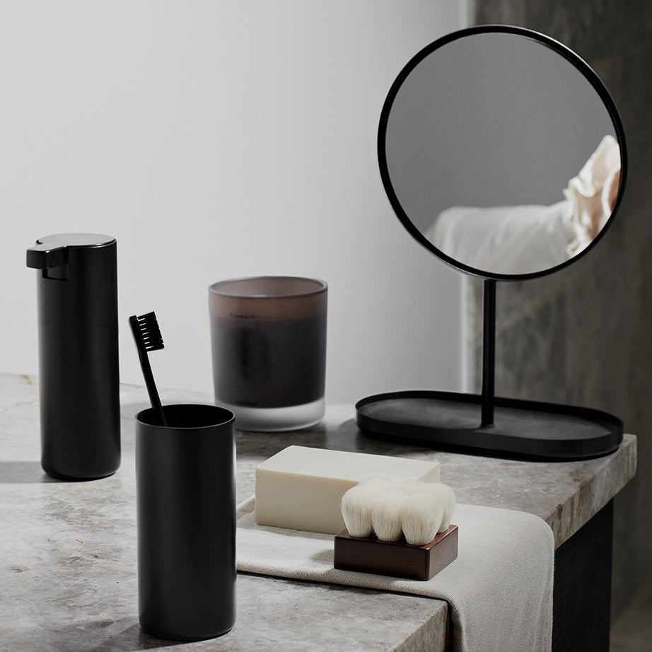 Modo Bath Collection | Black