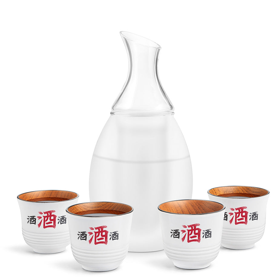 Saké Decanter Set with Wood Cups