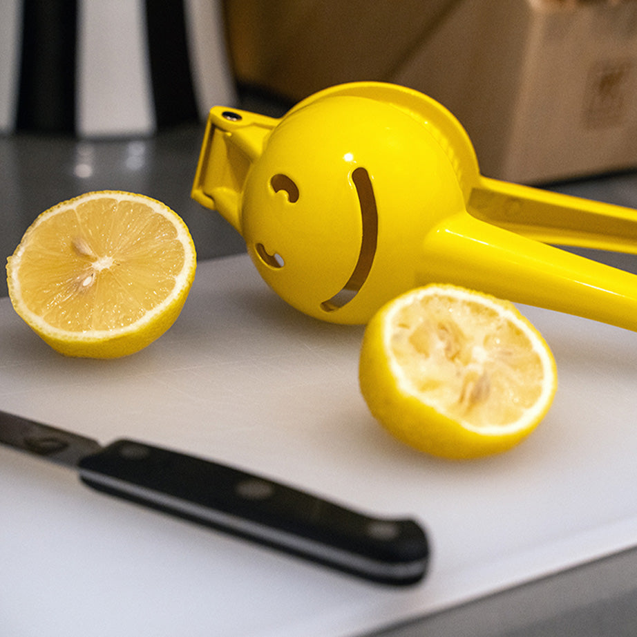 Smile Citrus Squeezer