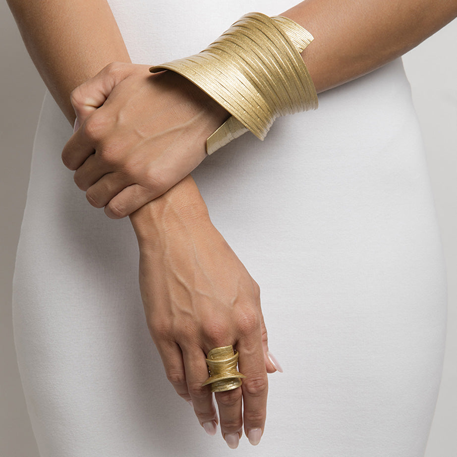 Lamina Collection