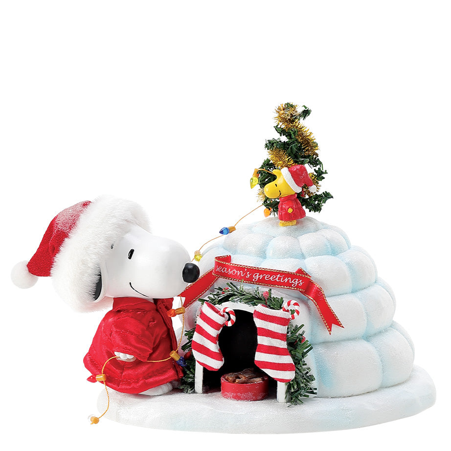 Snoopy's Puffer Igloo