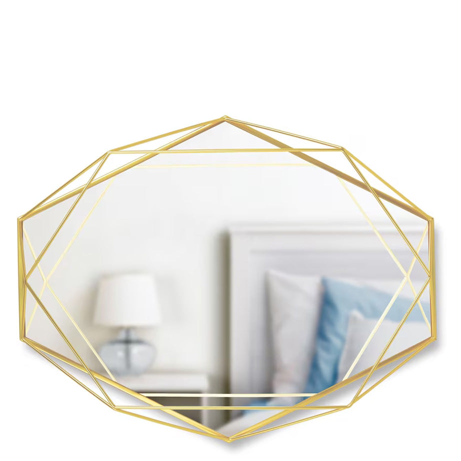 Prisma Mirror